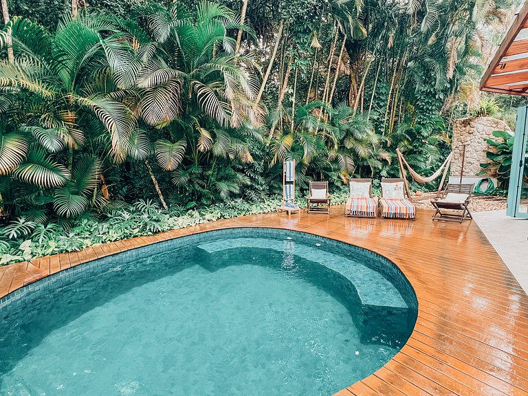 5824 - Trilha exclusiva para praia e serviço de hotel