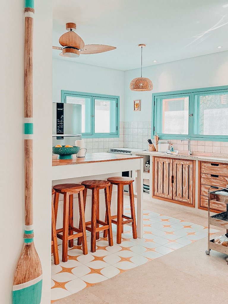 5824 - Trilha exclusiva para praia + Serviços