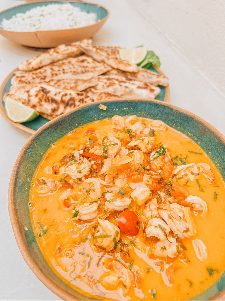 5824 - Trilha exclusiva para praia + Serviços