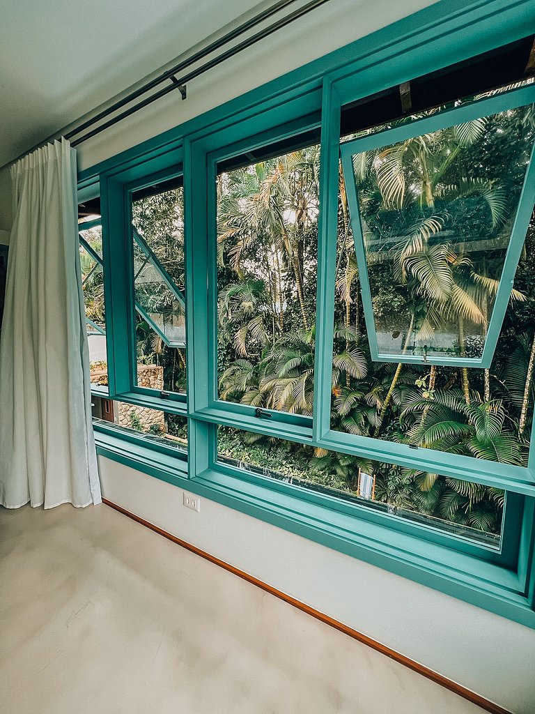 5824 - Trilha exclusiva para praia + Serviços