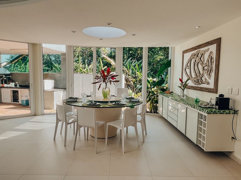 Casa 5524 - Pé na areia, 6 suítes + Serviços