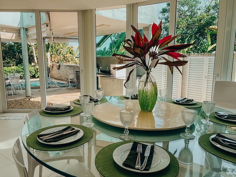 Casa 5524 - Pé na areia, 6 suítes + Serviços