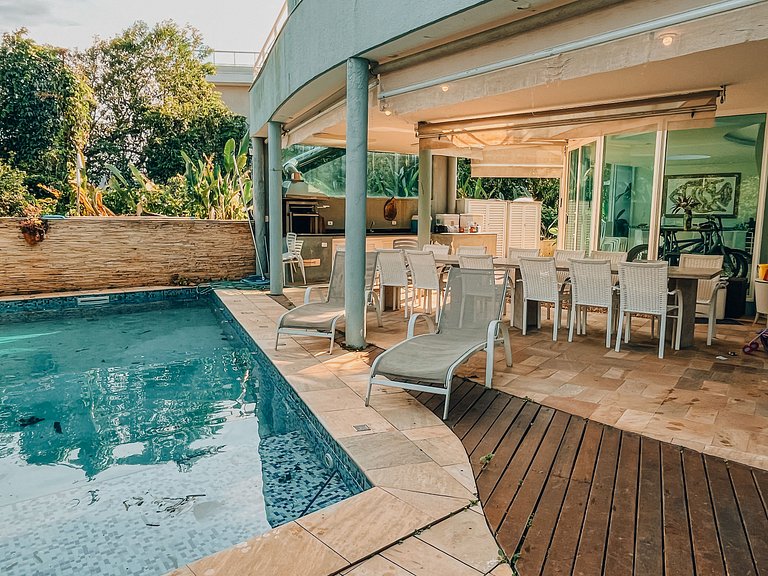 Casa 5524 - Pé na areia, 6 suítes e com serviço de hotel
