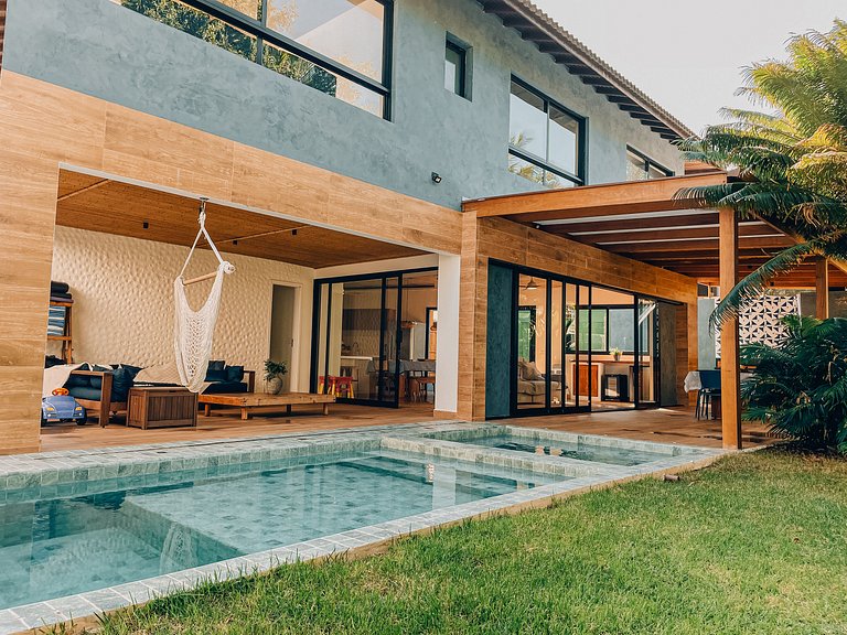 Casa 4224 - Pé na areia, 16 pessoas com piscina e jacuzzi