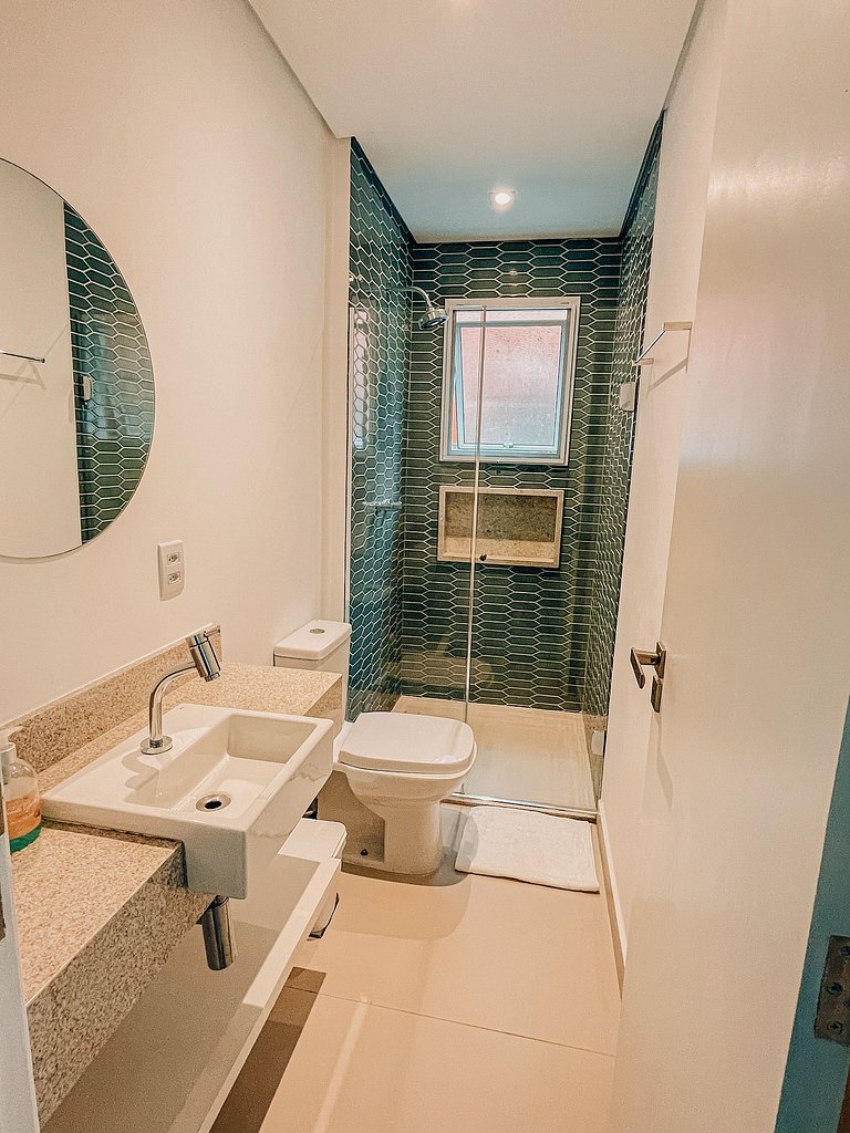 Casa 4724 - 3 suítes com ar condicionado e piscina