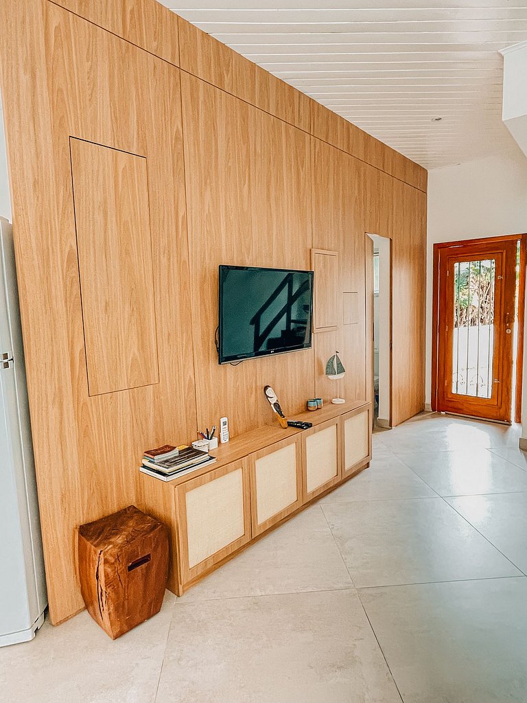 Casa 4724 - 3 suítes com ar condicionado e piscina