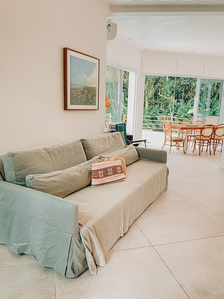 Casa 4724 - 3 suítes com ar condicionado e piscina