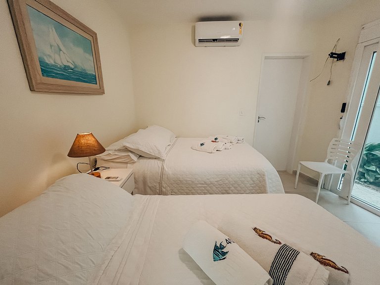 Casa 5524 - Pé na areia, 6 suítes + Serviços