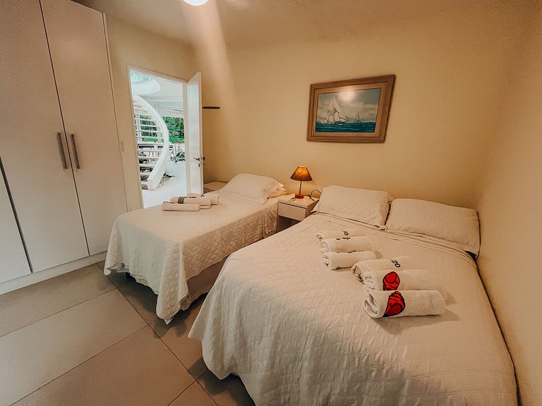 Casa 5524 - Pé na areia, 6 suítes + Serviços