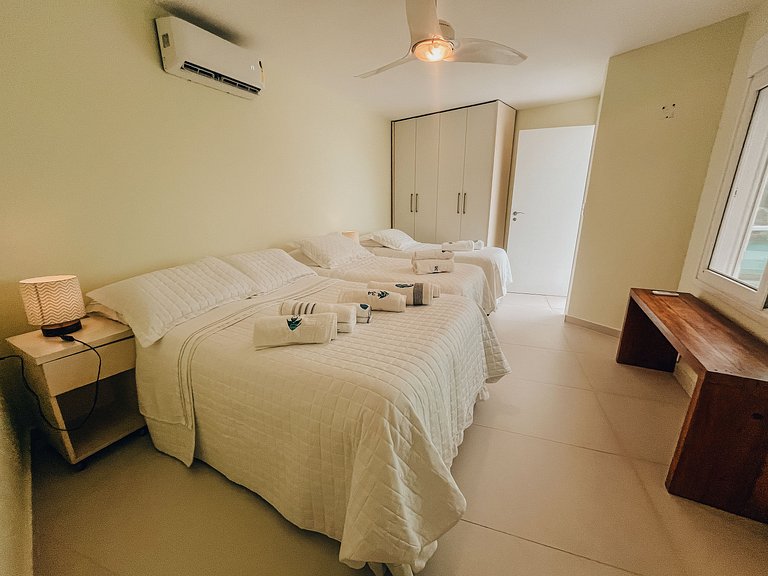 Casa 5524 - Pé na areia, 6 suítes + Serviços