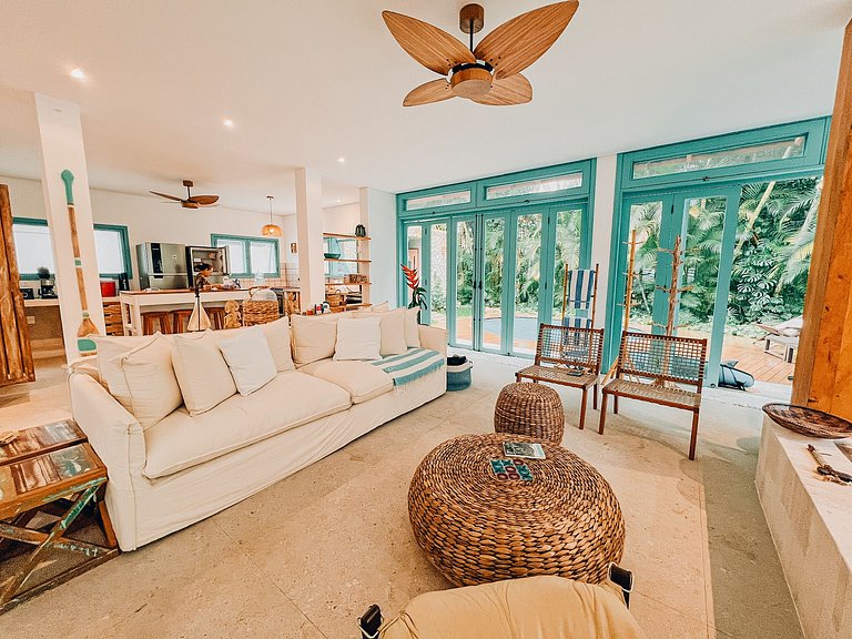 5824 - Trilha exclusiva para praia + Serviços