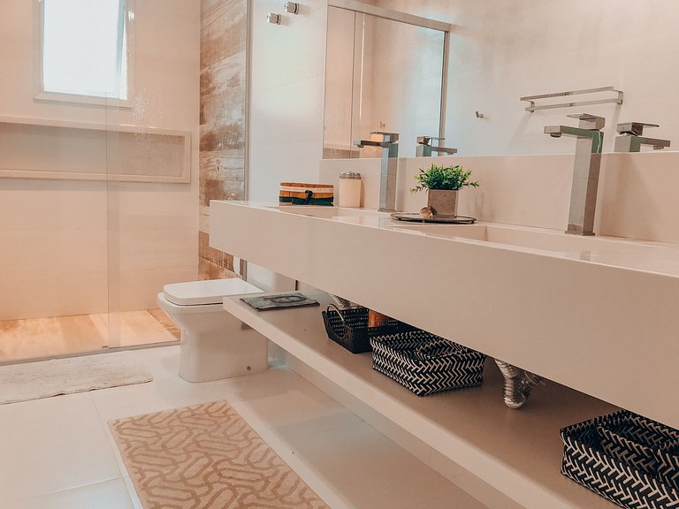 Casa 6225 - 5 suítes, piscina, sauna e translado para praia