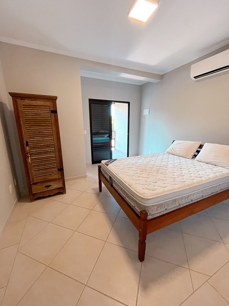 Casa 4324 – Pronta para morar ou investir: Piscina ensolarad