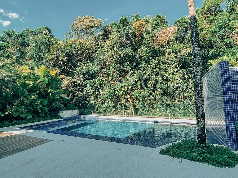 Casa 6225 - 5 suítes, piscina, sauna e translado para praia