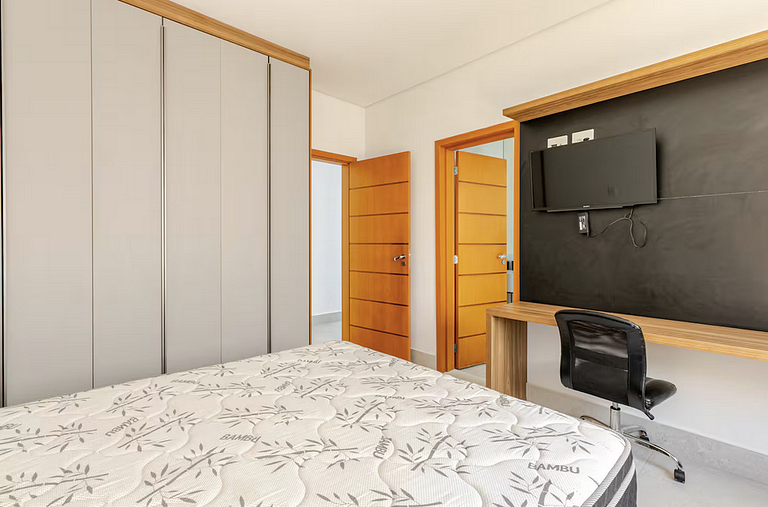 Casa 7025 - Alto padrão, 6 suítes com piscina - Mod24