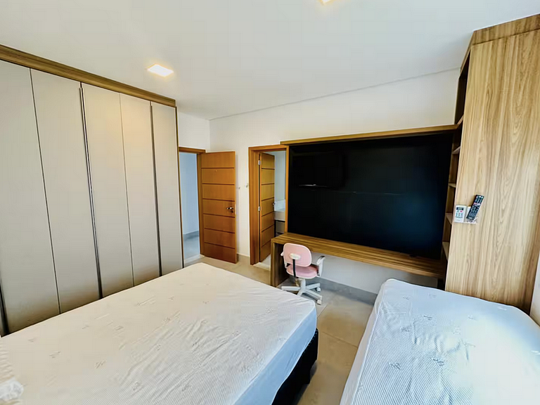 Casa 7025 - Alto padrão, 6 suítes com piscina - Mod24