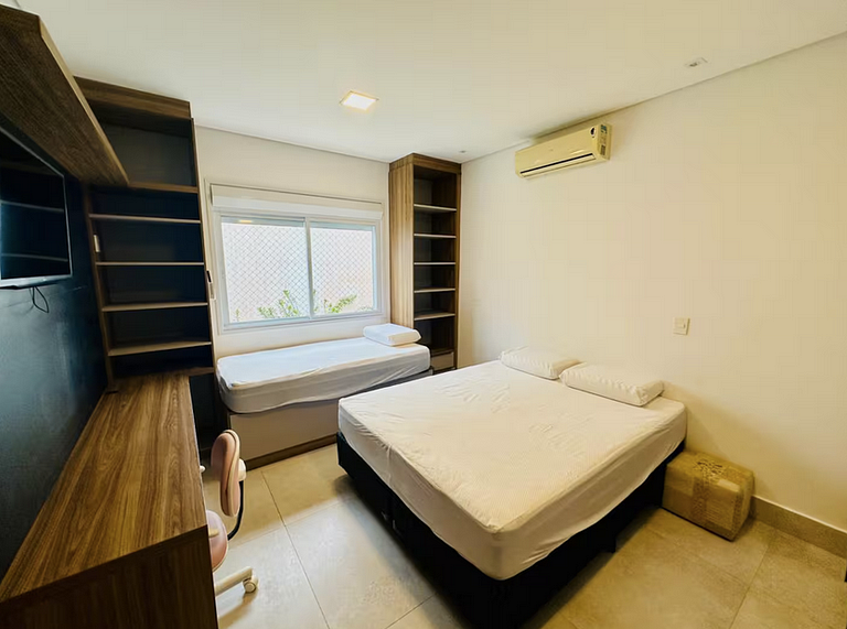 Casa 7025 - Alto padrão, 6 suítes com piscina - Mod24