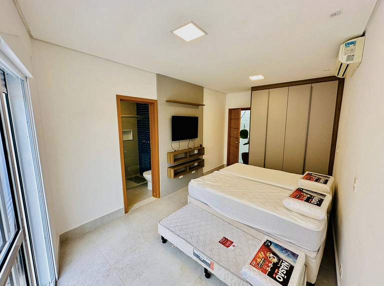 Casa 7025 - Alto padrão, 6 suítes com piscina - Mod24