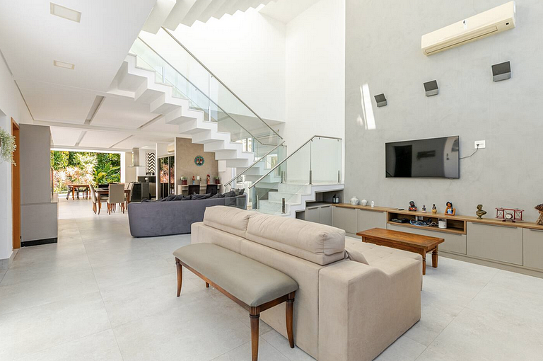 Casa 7025 - Alto padrão, 6 suítes com piscina - Mod24
