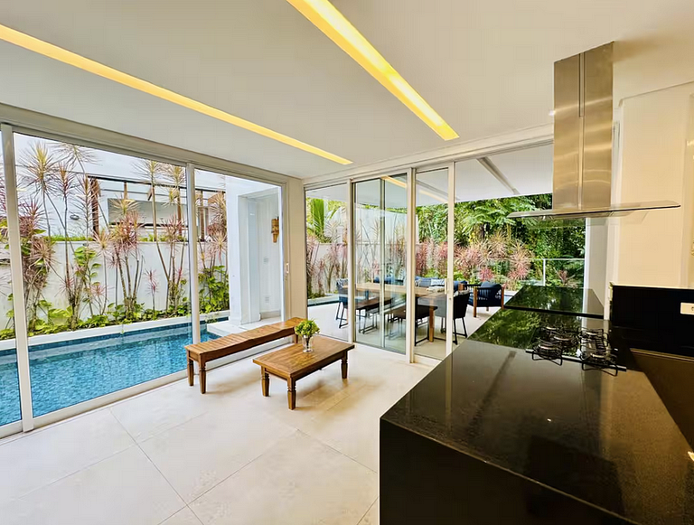 Casa 7025 - Alto padrão, 6 suítes com piscina - Mod24