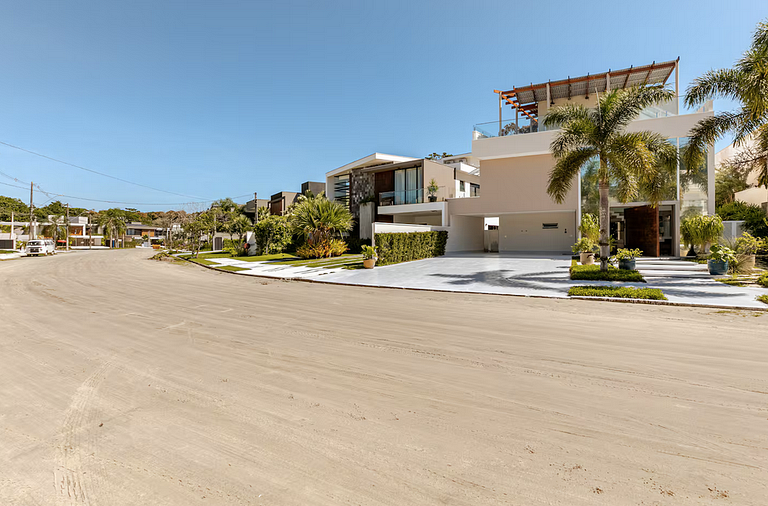 Casa 7025 - Alto padrão, 6 suítes com piscina - Mod24