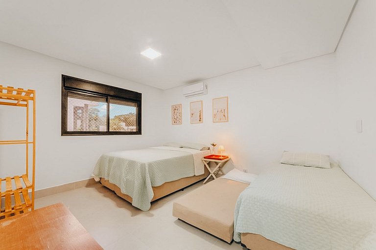 Casa 7525 - Vista para a mata com piscina - Mod24