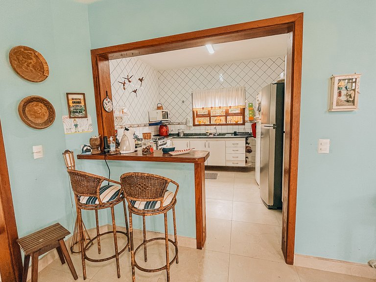 Casa 8925 - Cenário ideal entre o verde da mata e do mar.