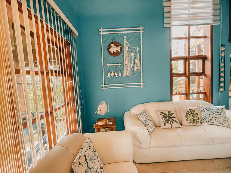 Casa 8925 - Cenário ideal entre o verde da mata e do mar.