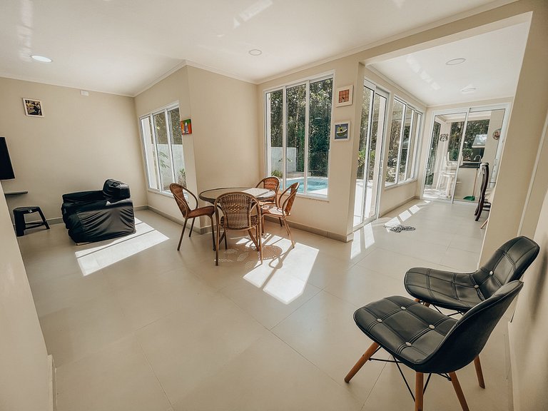 Casa 7825 - Charmosa residência lado Serra