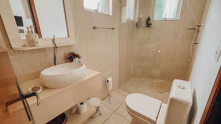 Casa 9125 - 6 suítes, 18 pessoas + Serviços