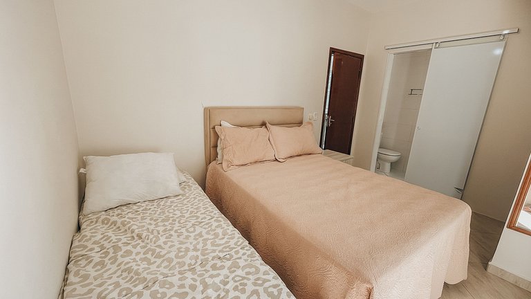 Casa 9125 - 6 suítes, 18 pessoas com Serviço de Hotel