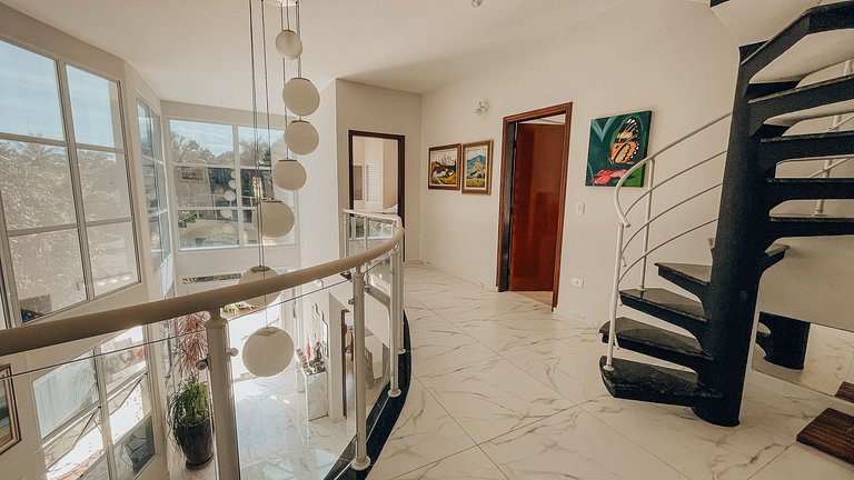 Casa 9125 - 6 suítes, 18 pessoas com Serviço de Hotel