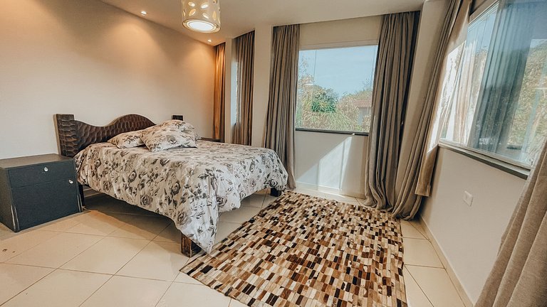 Casa 9125 - 6 suítes, 18 pessoas com Serviço de Hotel