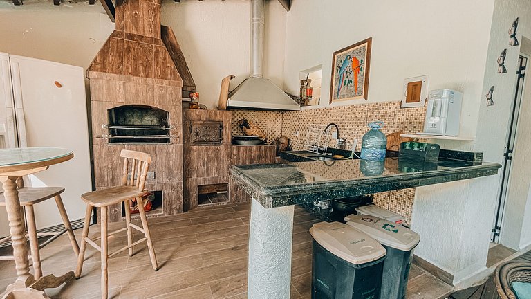 Casa 9125 - 6 suítes, 18 pessoas com Serviço de Hotel