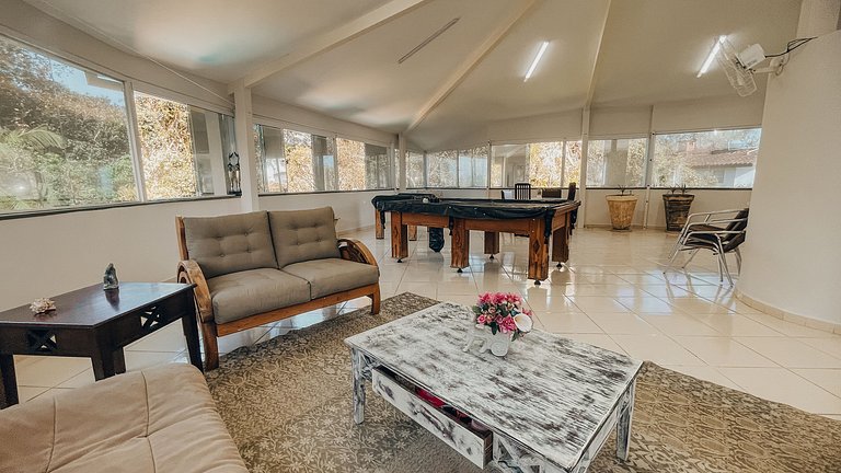 Casa 9125 - 6 suítes, 18 pessoas + Serviços