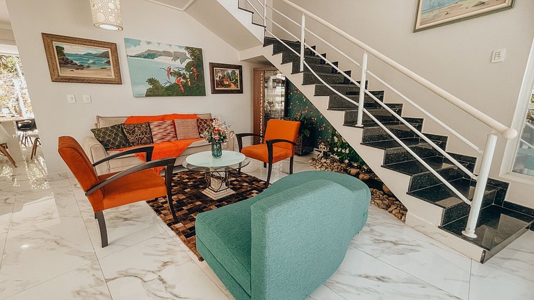 Casa 9125 - 6 suítes, 18 pessoas com Serviço de Hotel