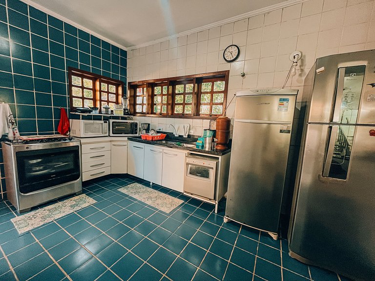 Casa 9425 - Charmosa Casa Pé na Areia recuado, 4 Suítes e vi