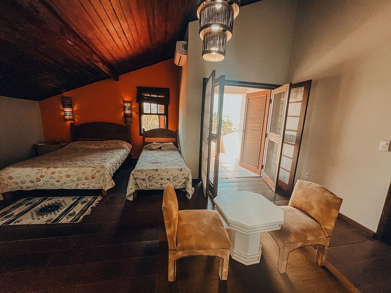 Casa 9425 - Charmosa Casa Pé na Areia recuado, 4 Suítes e vi