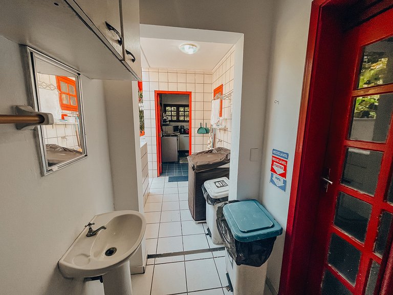 Casa 9425 - Charmosa Casa Pé na Areia recuado, 4 Suítes e vi