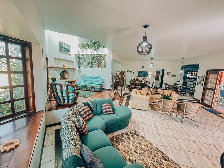 Casa 9425 - Charmosa Casa Pé na Areia recuado, 4 Suítes e vi