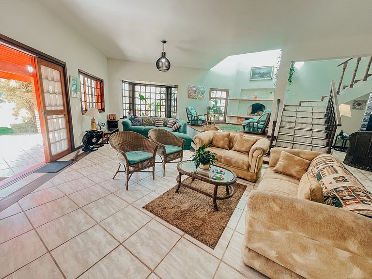 Casa 9425 - Charmosa Casa Pé na Areia recuado, 4 Suítes e vi
