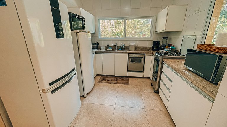 Casa 9025 - Condomínio fechado + praia vazia + piscina: a co