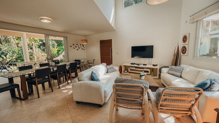 Casa 9025 - Condomínio fechado + praia vazia + piscina: a co