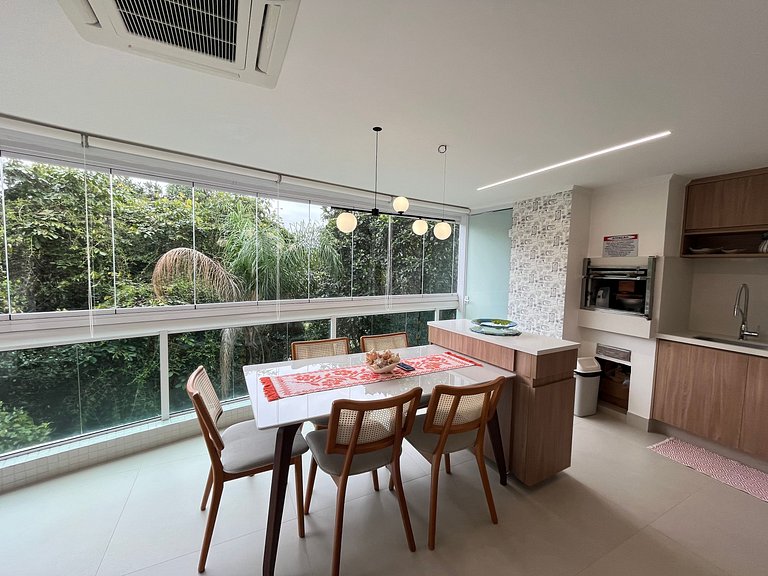 Apto 8725 - Varanda com churrasqueira e nenhum vizinho à vis