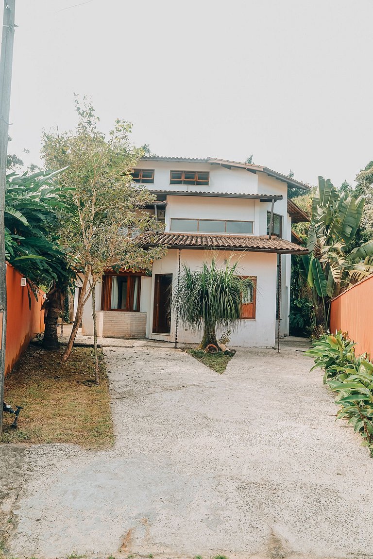 Casa 3824 - 3 andares com vista para o mar – construção com