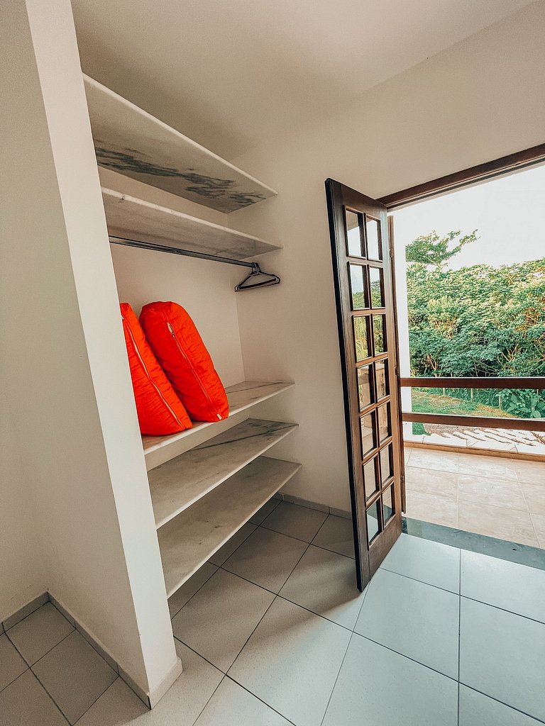 Casa 3624 - Pé na Areia Recuada, Charme, Espaço e Potencial