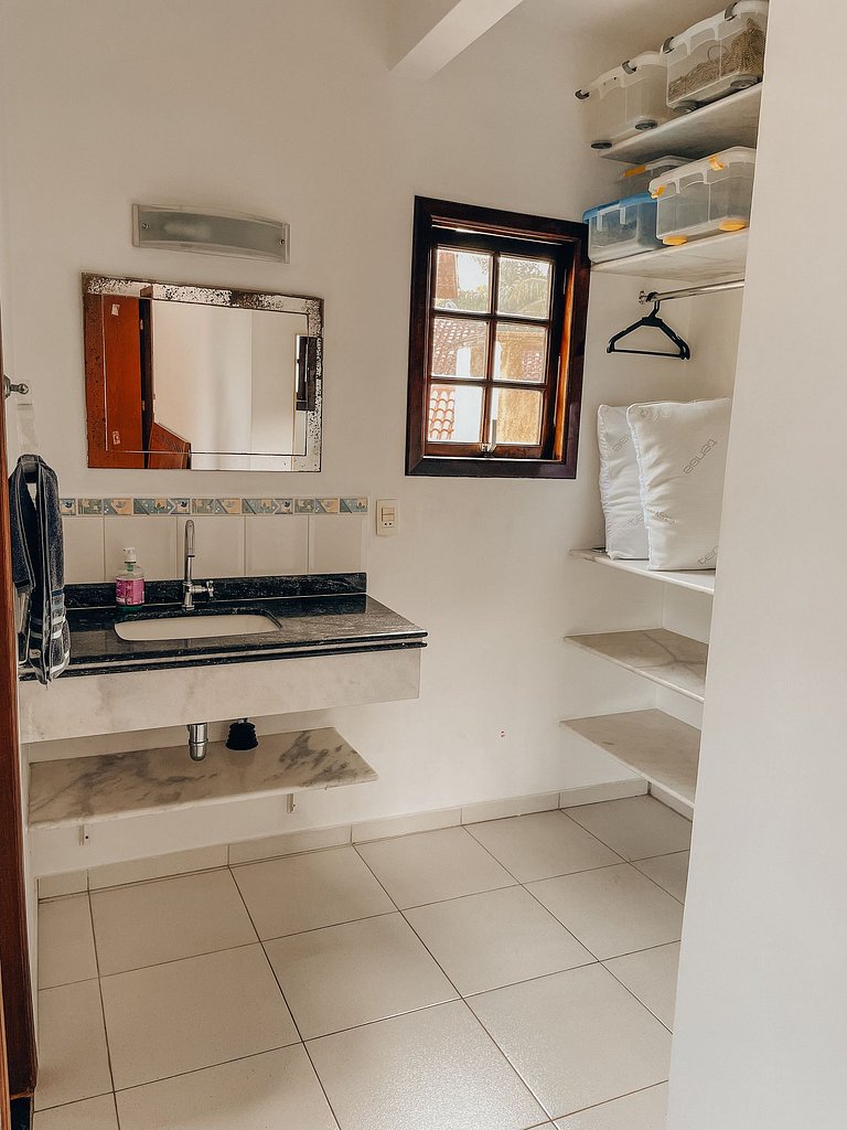 Casa 3624 - Pé na Areia Recuada, Charme, Espaço e Potencial