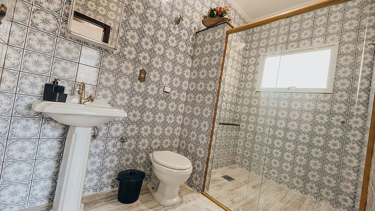 Casa 9325 - Com alma de fazenda e a poucos passos do mar