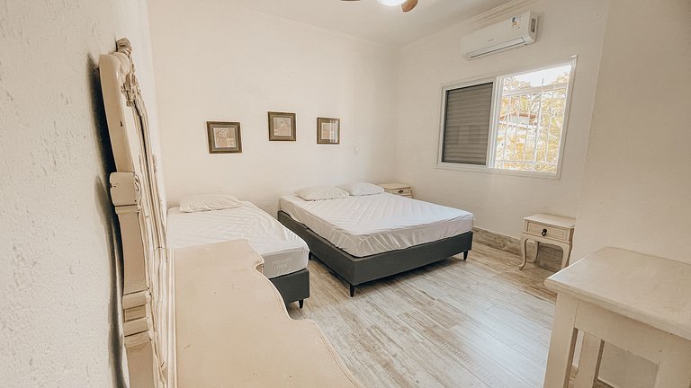 Casa 9325 - Com alma de fazenda e a poucos passos do mar