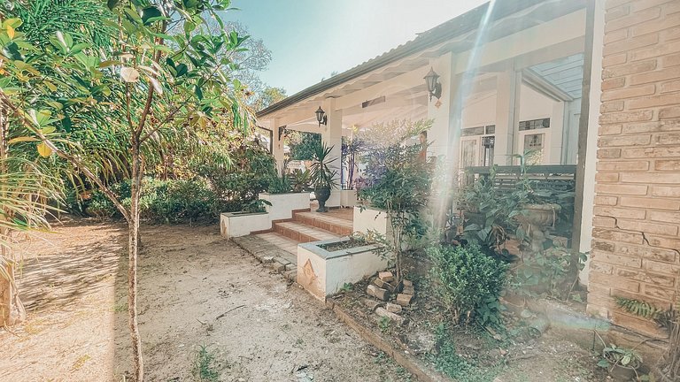 Casa 9325 - Com alma de fazenda e a poucos passos do mar